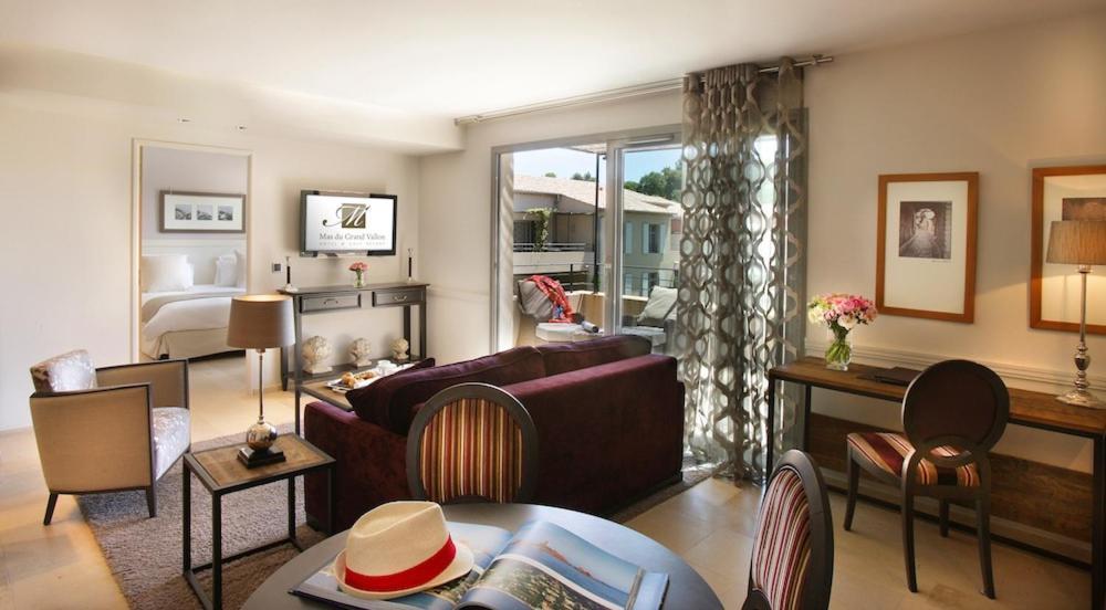 Residence Hoteliere 4 Etoiles Les Mas Du Grand Vallon Mougins Buitenkant foto