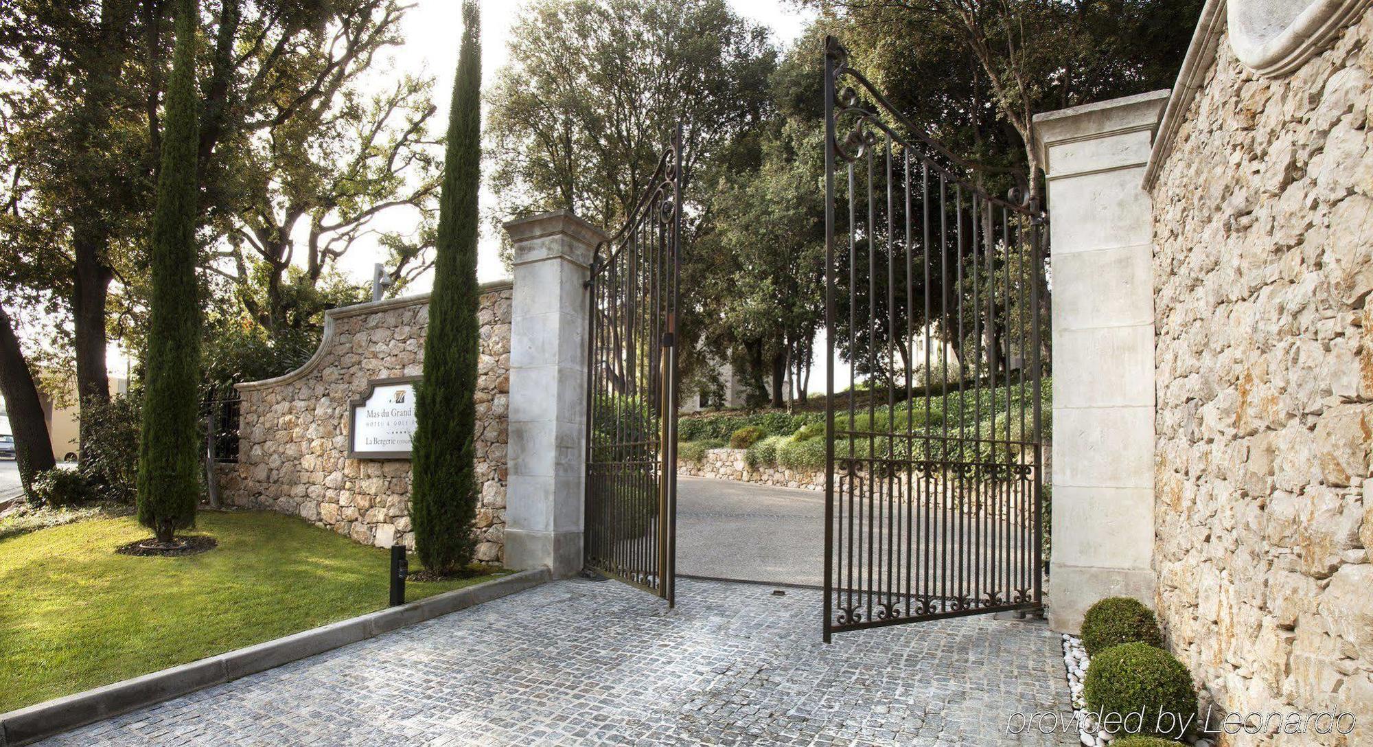 Residence Hoteliere 4 Etoiles Les Mas Du Grand Vallon Mougins Buitenkant foto