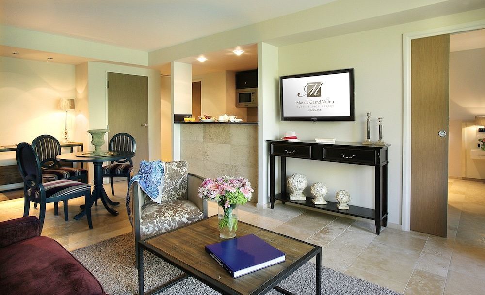 Residence Hoteliere 4 Etoiles Les Mas Du Grand Vallon Mougins Buitenkant foto